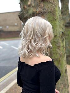 blonde hair colour at melanie richards hair salon peterborough